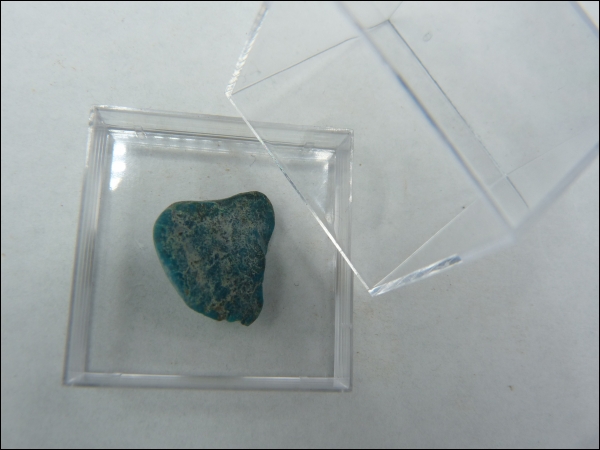 Turquoise B middle in box