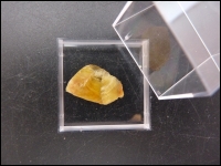 Opal yellow Tanzania middle in box