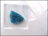 Apatite blue large in box