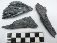 Kyanite black large