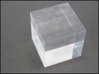 Base acylic square cube 5x5x5cm